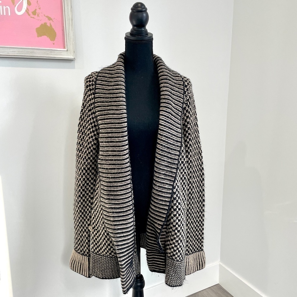 Front Open Black and Beige Cardigan